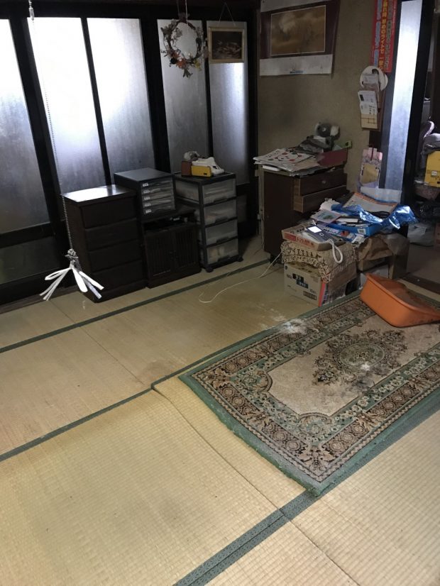 【富山市】2トントラック1台程度のごみの回収☆ごみで埋め尽くされていたお部屋が片付き、お客様に喜んでいただけました!