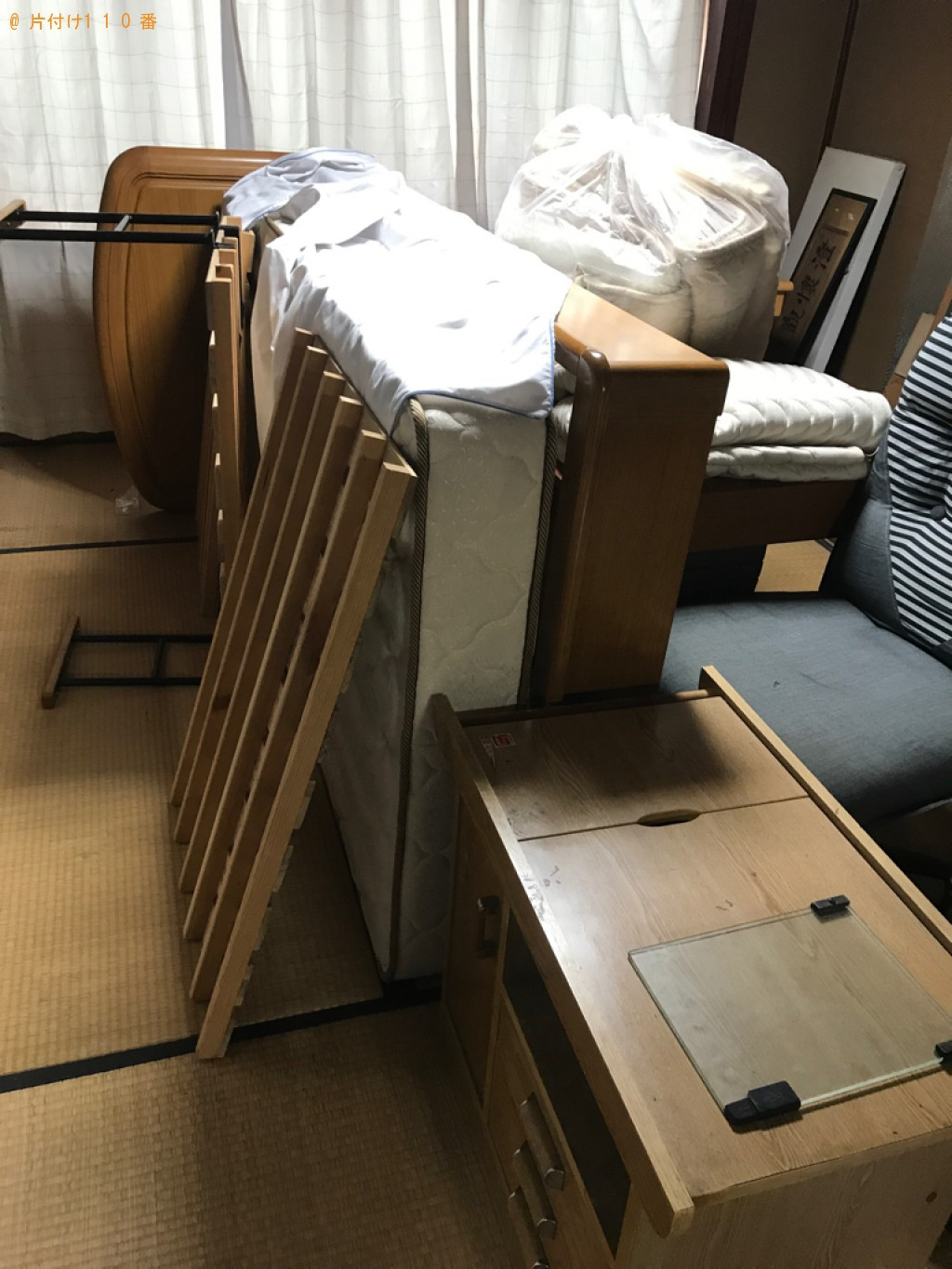 マッサージチェア、クローゼット、タンス、食器棚、学習机等の回収