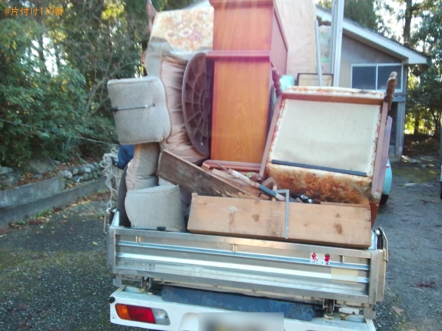 【魚津市】シングルベッドマットレス、ソファー、タンス等の回収
